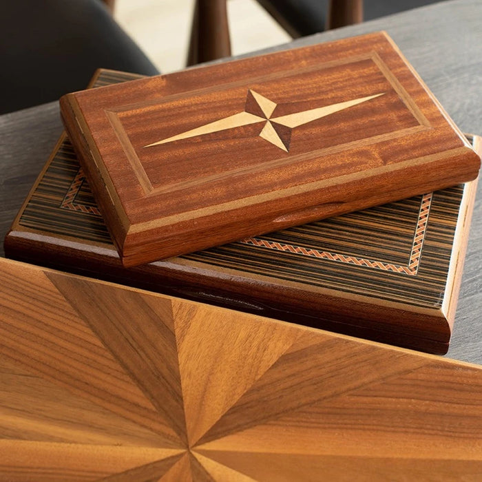 Solid Mahogany Veneer Backgammon Set – Foldable Tabletop Game for Family Entertainment