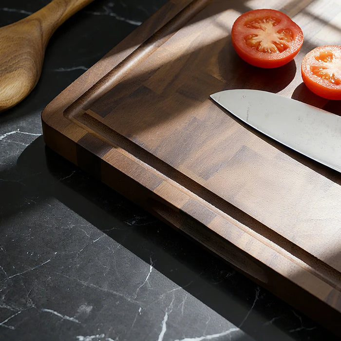 Walnut End-Grain Cutting Board with Handle — 42×30cm Rectangular Butcher Block